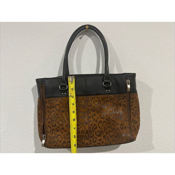 Gun Tote'n Mamas conceal carry Leopard Print Handbag - Picture 14 of 15